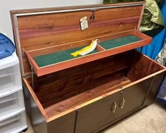 Lane cedar chest