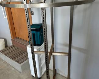 Clothing circle rack.