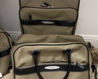Kenneth Cole Reaction luggage