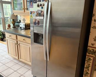 Whirlpool Refrigerator 