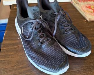 Nike Rival