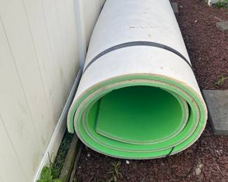 Roll out floating pad 8 x 10