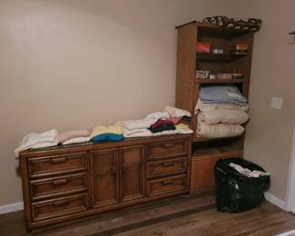dresser , bookcase