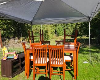 Dining set - table expands. 8 chairs. $200 OBO. Console $25