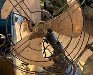 Vintage General Electric table fan