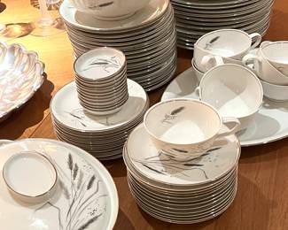 Made exclusively for Easterling in Bavaria Germany with silver wheat pattern 