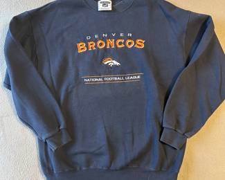 Vintage Lee Heavyweight Denver Broncos Sweatshirt – Navy Blue – Size L – Embroidered NFL Crewneck