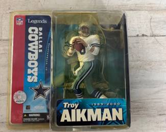 McFarlane NFL Legends Troy Aikman Dallas Cowboys Figure 1989–2000 #8 QB MOC