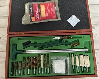 Remington Universal Gun Cleaning Kit in Wooden Case – Complete Rifle Shotgun Handgun Set