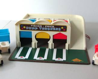 1969 Fisher-Price Dump Truckers Warehouse