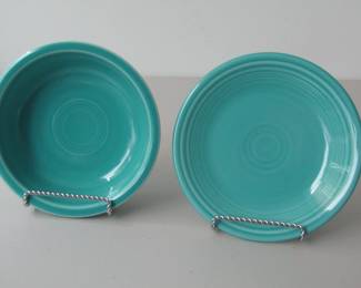 Fiestaware bowl and plate, turquoise.
