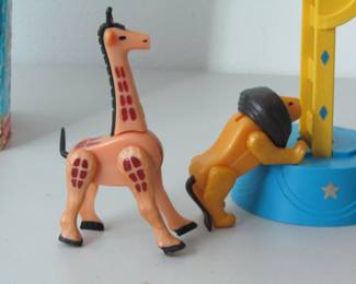 All original pieces included with set.