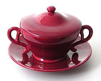 Franciscan sugar bowl with lid and matching creamer (one lot). El Patio design and maroon color. These were produced only from 1948 to 1950.