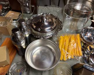 SILVER KITCHEN AND BARWARE