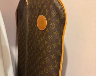 LOUIS VUITTON TRAVEL BAG