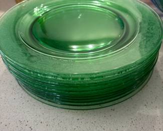GREEN PLATES
