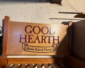 GOOD HEARTH WOODEN SHELF