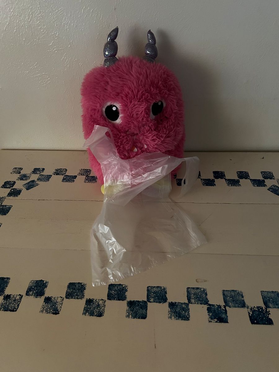 Fluffy is ready to fill his bag, are you? Help us clean this place out! 