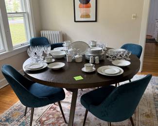 Dining Room
Set of 12 by Compton(Classic Dot) w/ accessories