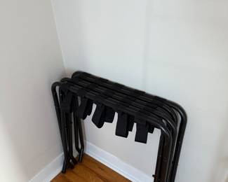 Closet Room
Luggage racks