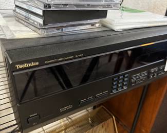 Technics CD Changer