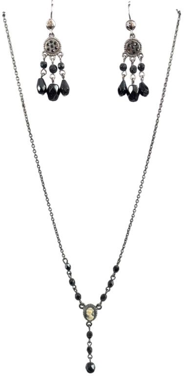 1928 Black Silhouette Jewelry Set 