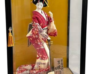 Geisha Doll w Shamisen  Display Box 