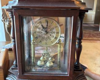 Vintage Mantel Clock HL Hubbell