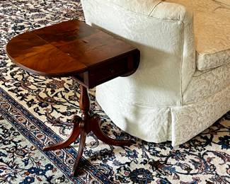Drop Leaf Mahogany Side Table/Stand
