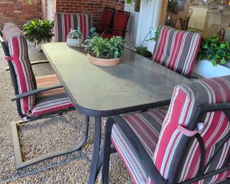 patio table with 4 chairs