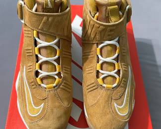 Men’s Nike Griffey Air Max 1 Wheat Size 12