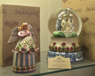 Jim Shore - Kittens on the Fence snow globe plus quilting angel
