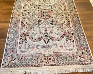 ORIENTAL RUG