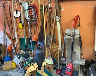 GARDEN TOOLS