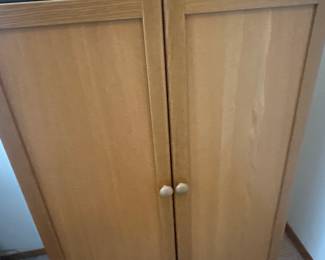 Storage cabinet