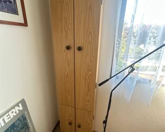 Storage cabinet