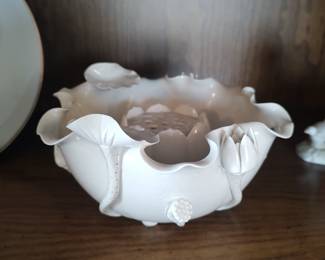 Blanc de Chine pottery bowl with frog