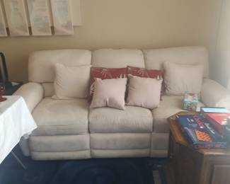 Recliner sofa