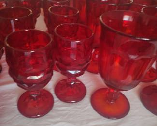 small aperitif (?) glasses and more large goblets in a different design