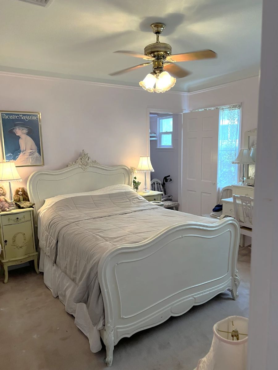 This sale has a fair amount of beds and bedroom furniture in it. Here's an example of the bedframe, a pair of nightstands, and lamps.