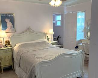 This sale has a fair amount of beds and bedroom furniture in it. Here's an example of the bedframe, a pair of nightstands, and lamps.