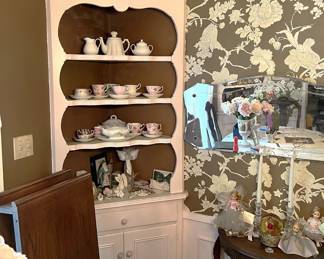 This corner cabinet can help fill a corner in your home, but also provide space for teacups, dolls, Matchbox & Hot Wheels cars, or whatever you might collect.