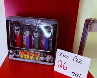 Kiss Pez