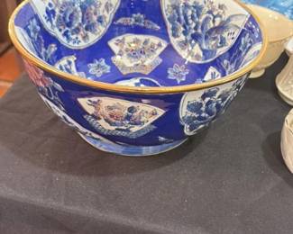 Blue and White Porcelain Bowl with Gold Rim
