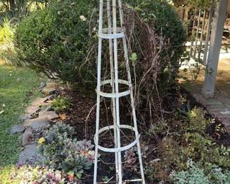 Vintage Metal Garden Obelisk