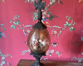 Antique Pineapple Finial Lamp