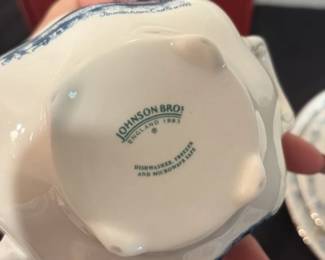 Johnson Brothers "Old Britain Castles" Covered Dish