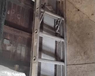 Aluminum Extension Ladder