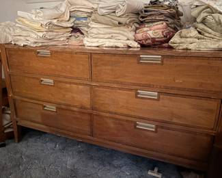 Midcentury dresser