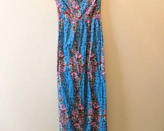 Blue floral pattern sleeveless maxi dress